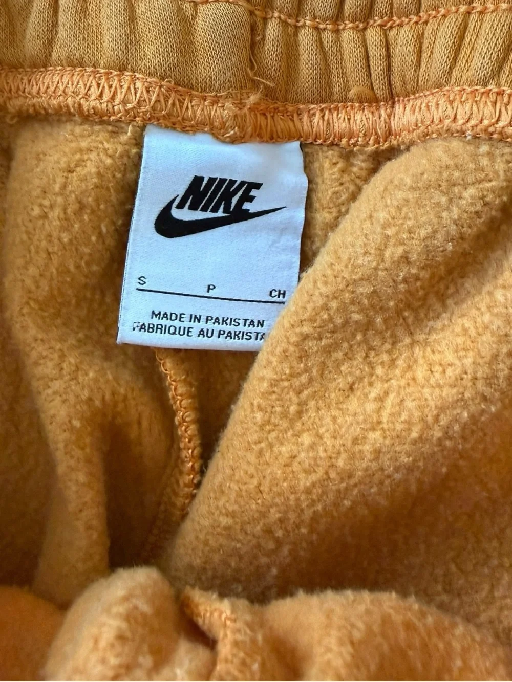 Women’s Nike Elastic Waist Track Pants - Picture 2 of 3